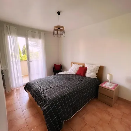 T2 Avec Terrasse & Parking A 5 Min Du Centre, 10 Min Des Plages Lejlighed Hyères